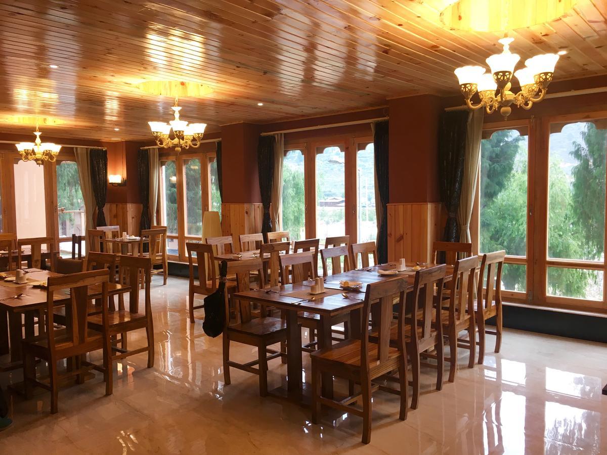 Hotel Khamsum Paro Bagian luar foto
